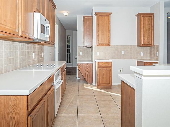 4th image of 3920 Lochridge Ct
