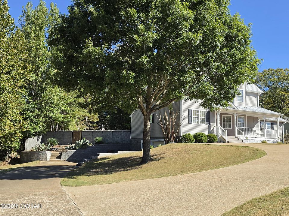 1st image of 486 Lakeshore Dr