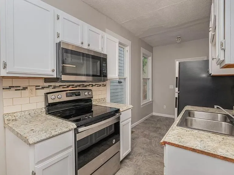 1811 Scott Blvd #1 — Photo 12