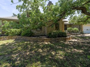 1004 Howe Dr, College Station, TX 77845