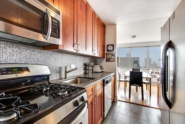 1st image of 95 W 95th St APT 25A
