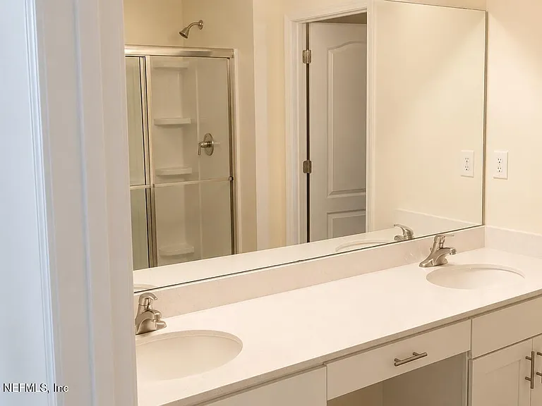 179 Servia Dr — Photo 8