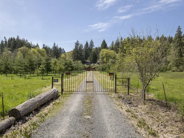 31192 Pittsburg Rd, Saint Helens, OR 97051