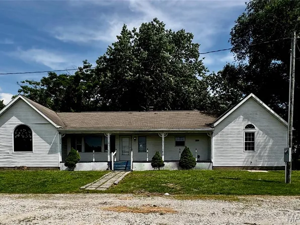 2270 N 1600th St, Brownstown, IL 62418
