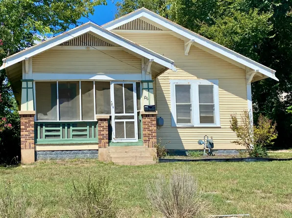 106 S Lee St, Fredericksburg, TX 78624