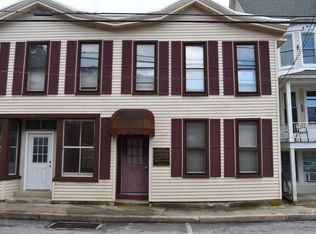 6B Hanover St, Glen Rock, PA 17327