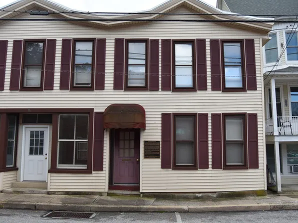 6B Hanover St, Glen Rock, PA