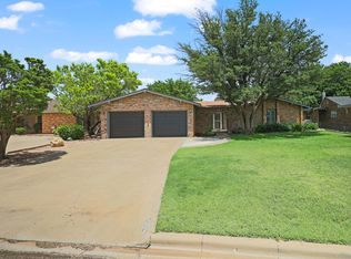 2512 Holliday St, Plainview, TX 79072