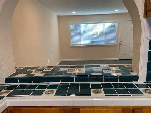 2126 Alexian Dr — Photo 5