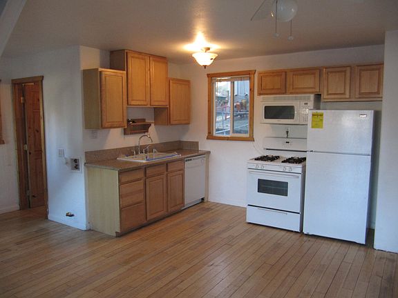 5th image of 726 W Aeroplane Blvd