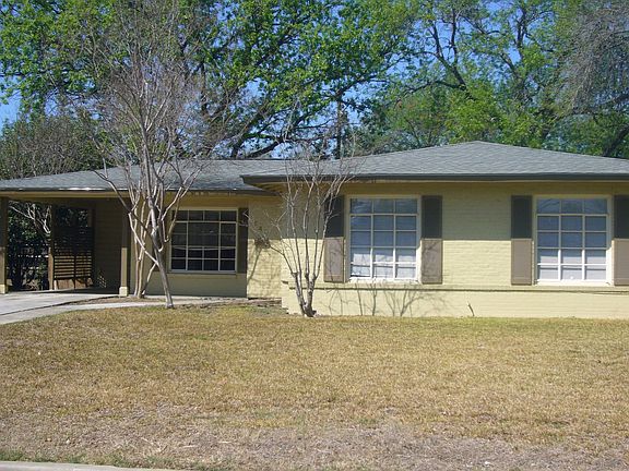 Front elevation in winter