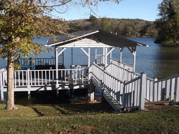 978 Lake Logan Rd, Ardmore, TN 38449