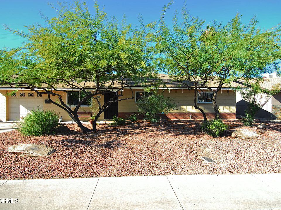 1st image of 2932 S Dromedary Dr