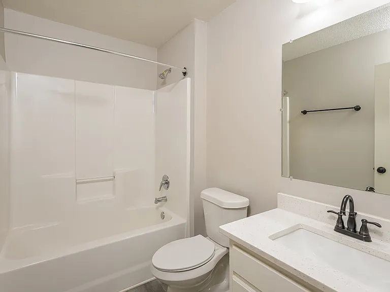 368 Embassy Dr — Photo 14