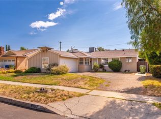 6922 Burnet Ave, Van Nuys, CA 91405