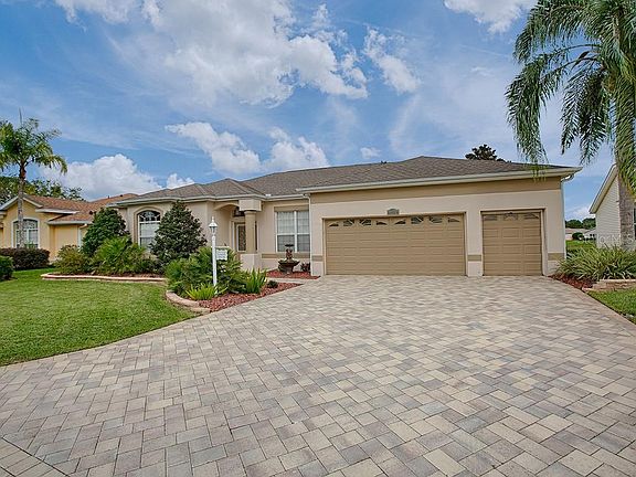 3rd image of 4838 Sawgrass Lake Cir