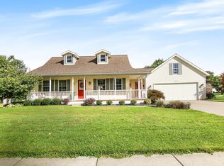 3075 S Bluff Ct, Hudsonville, MI 49426