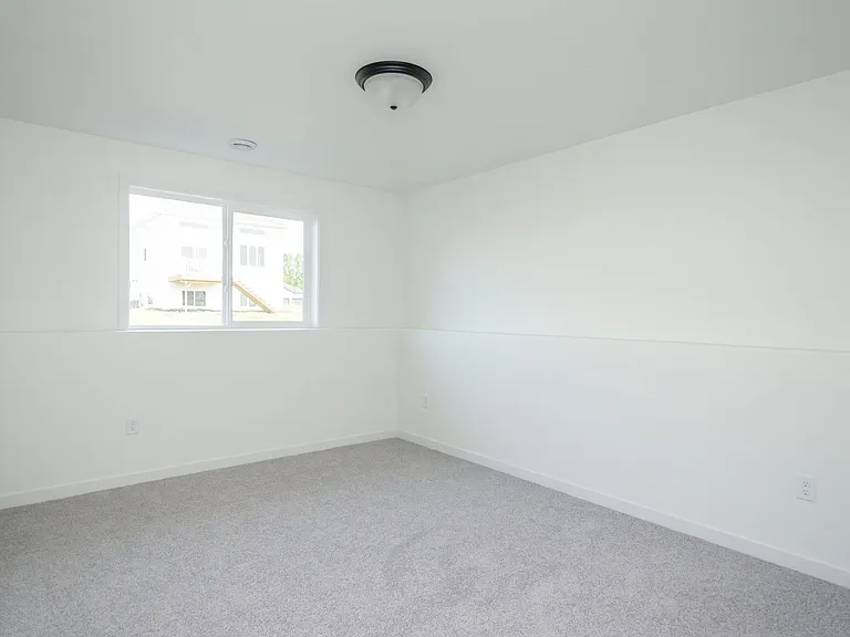 6035 8th St W — Photo 33