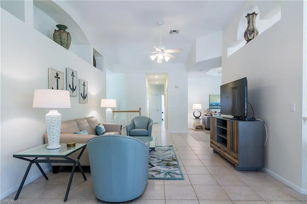 3 bed, 3.0 bath, 1960 sqft, $5,500 — Photo 4