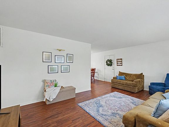 3rd image of 2405 Lawndale Dr