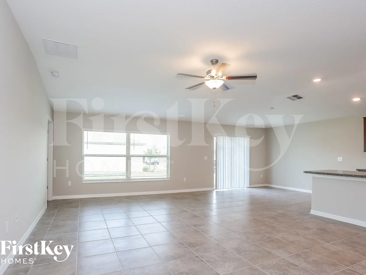 4 bed, 2.0 bath, 1936 sqft, $2,440 — Photo 2