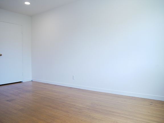 2nd image of 1226 E 20th St