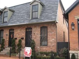 239 E Beck St, Columbus, OH 43206