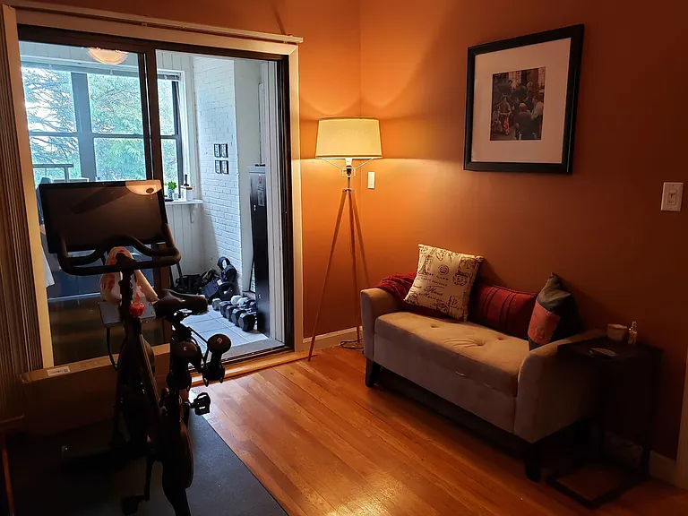 313 Summit Ave #11 — Photo 6
