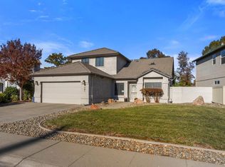 7261 Gloria Dr, Sacramento, CA