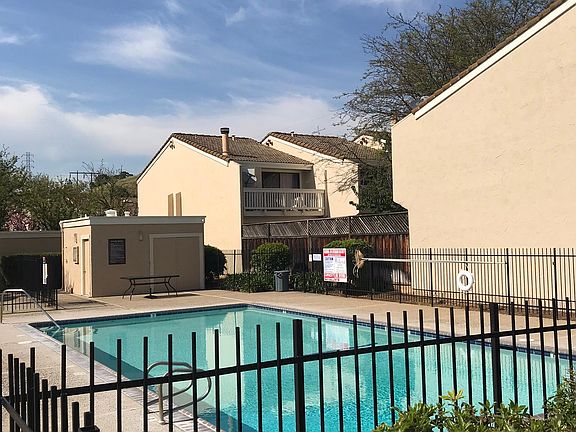 2nd image of 260 W Dunne Ave APT 36