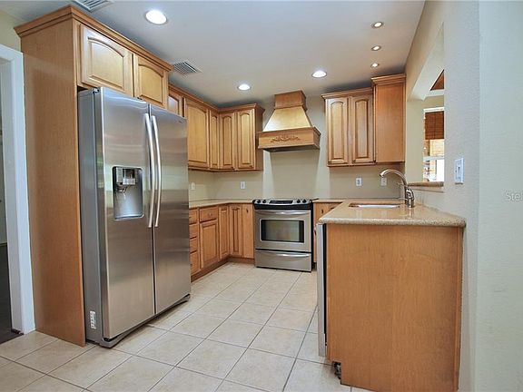 3rd image of 4728 17th Ave N