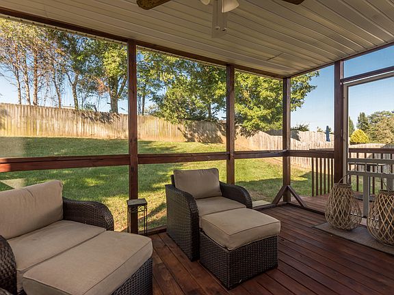 4th image of 3339 Franklin Creek Ln