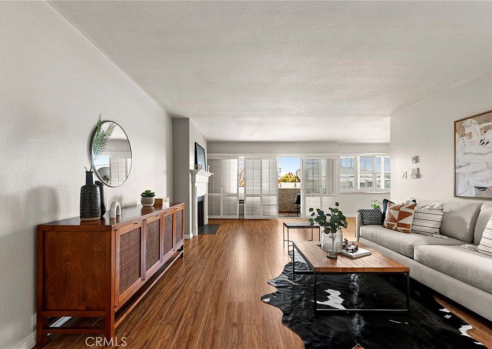 1st image of 106 N Western Ave APT 104