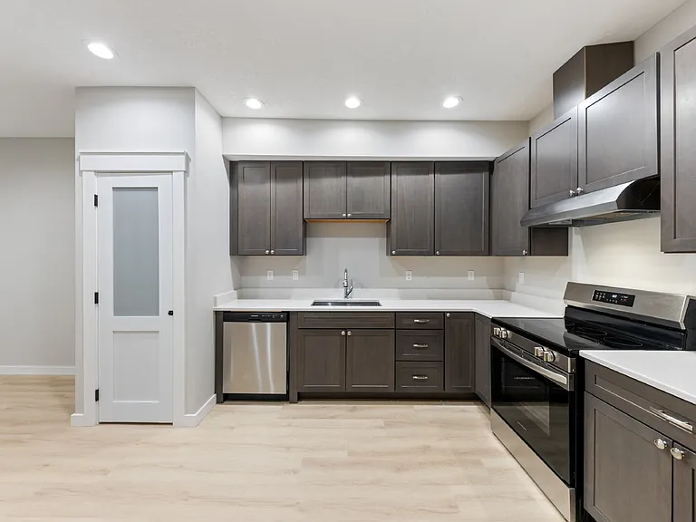 427 SE Inlet Ave — Photo 10
