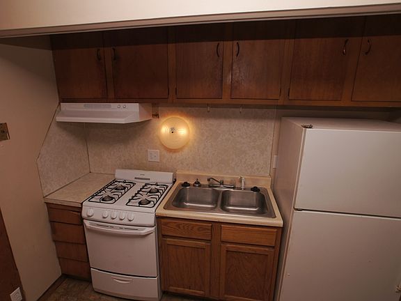 4th image of 1015 N 47th Ave APT 6