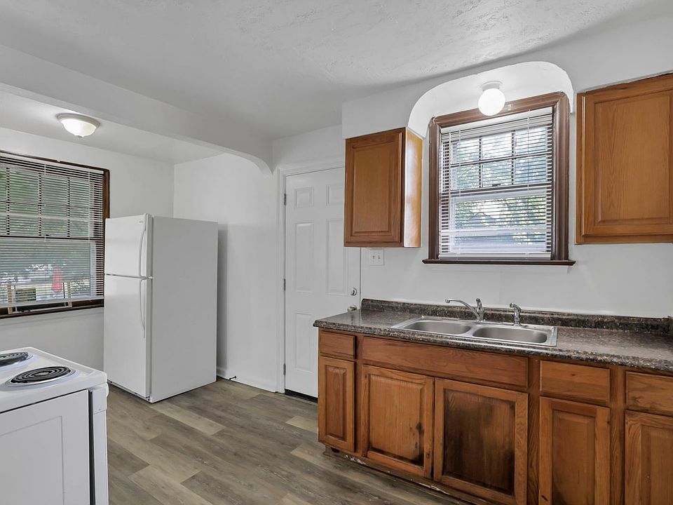 1st image of 1751-1753 E Frankfort St