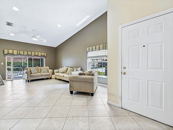 4th image of 8128 Cormyour Way