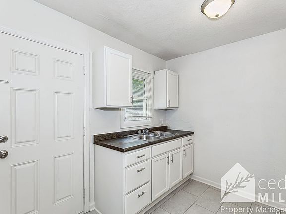 4th image of 1714 S Euclid Ave #1