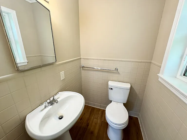 1202 Garden Cir — Photo 8