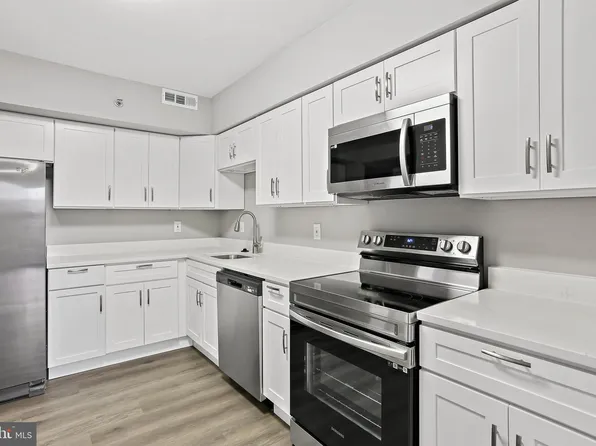 7202 Rockland Hills Dr Unit 504, Baltimore, MD 21209