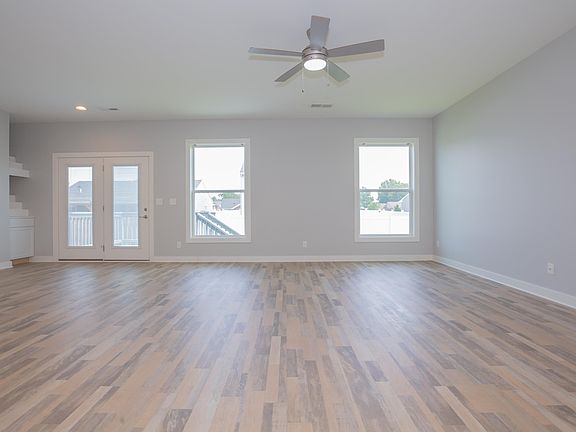 2nd image of 5110 Mustang Dr