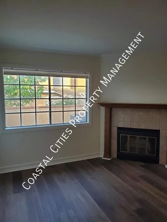3 bed, 2.5 bath, 1286 sqft, $3,150 — Photo 2