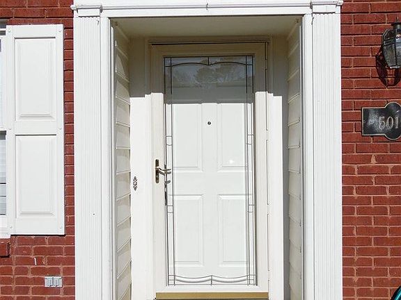 2nd image of 5015 Cheshire Ct
