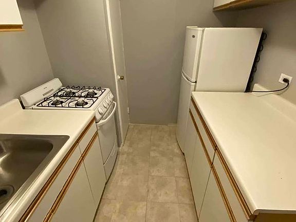 4th image of 32-21 Newtown Ave #1J