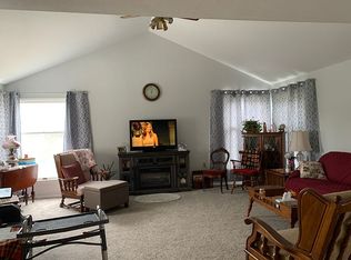 1101 Lindsay Rd, Carnegie, PA 15106