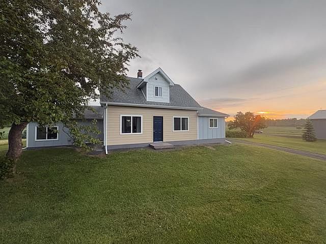 1st image of 2589 Lindgren Rd NE