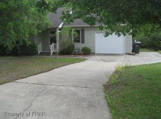 6841 Apsley Ct, Fayetteville, NC 28304