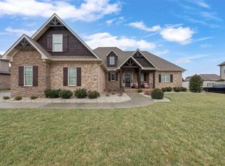 3271 Sunburst Dr, Bowling Green, KY 42101