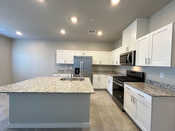 3rd image of 10228 Crimson Meadow Ave