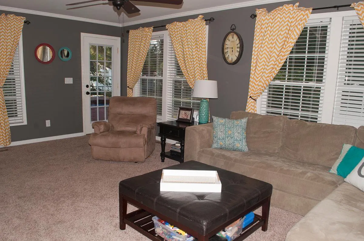3 bed, 1635 sqft, $1,900 — Photo 3